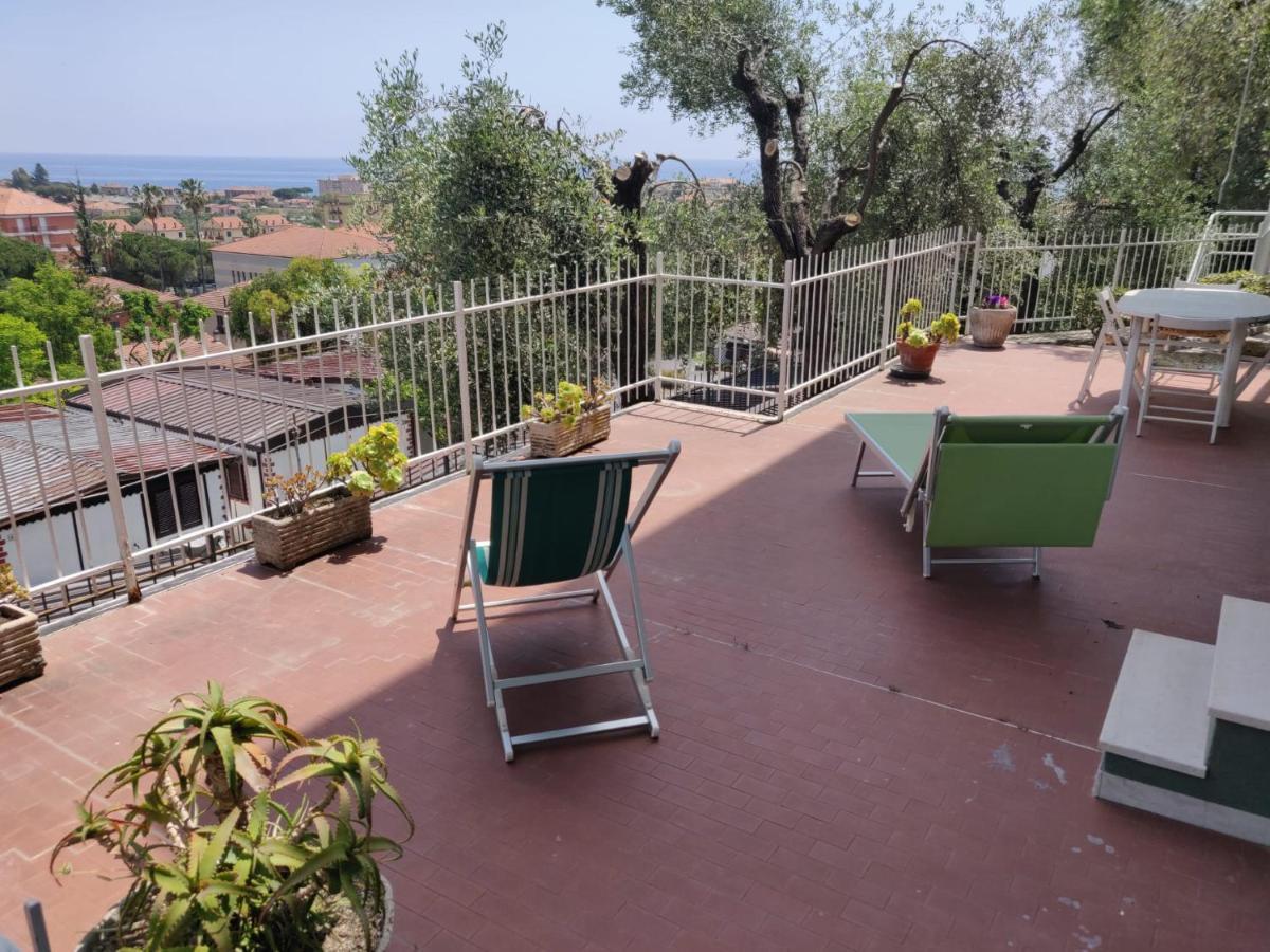 Residenza Il Poggio Lejlighed San Bartolomeo Al Mare Eksteriør billede