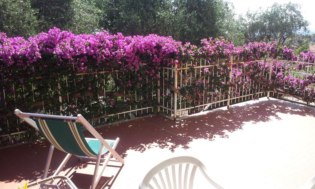 Residenza Il Poggio Lejlighed San Bartolomeo Al Mare Værelse billede