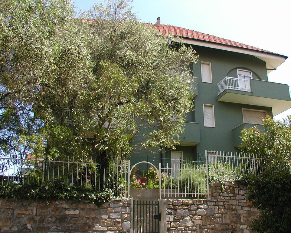 Residenza Il Poggio Lejlighed San Bartolomeo Al Mare Eksteriør billede